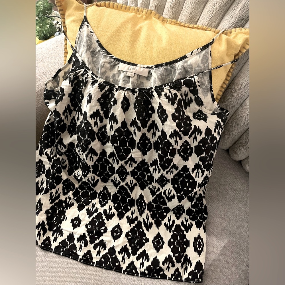 LOFT BoHo Aztec pleated front tank top size M